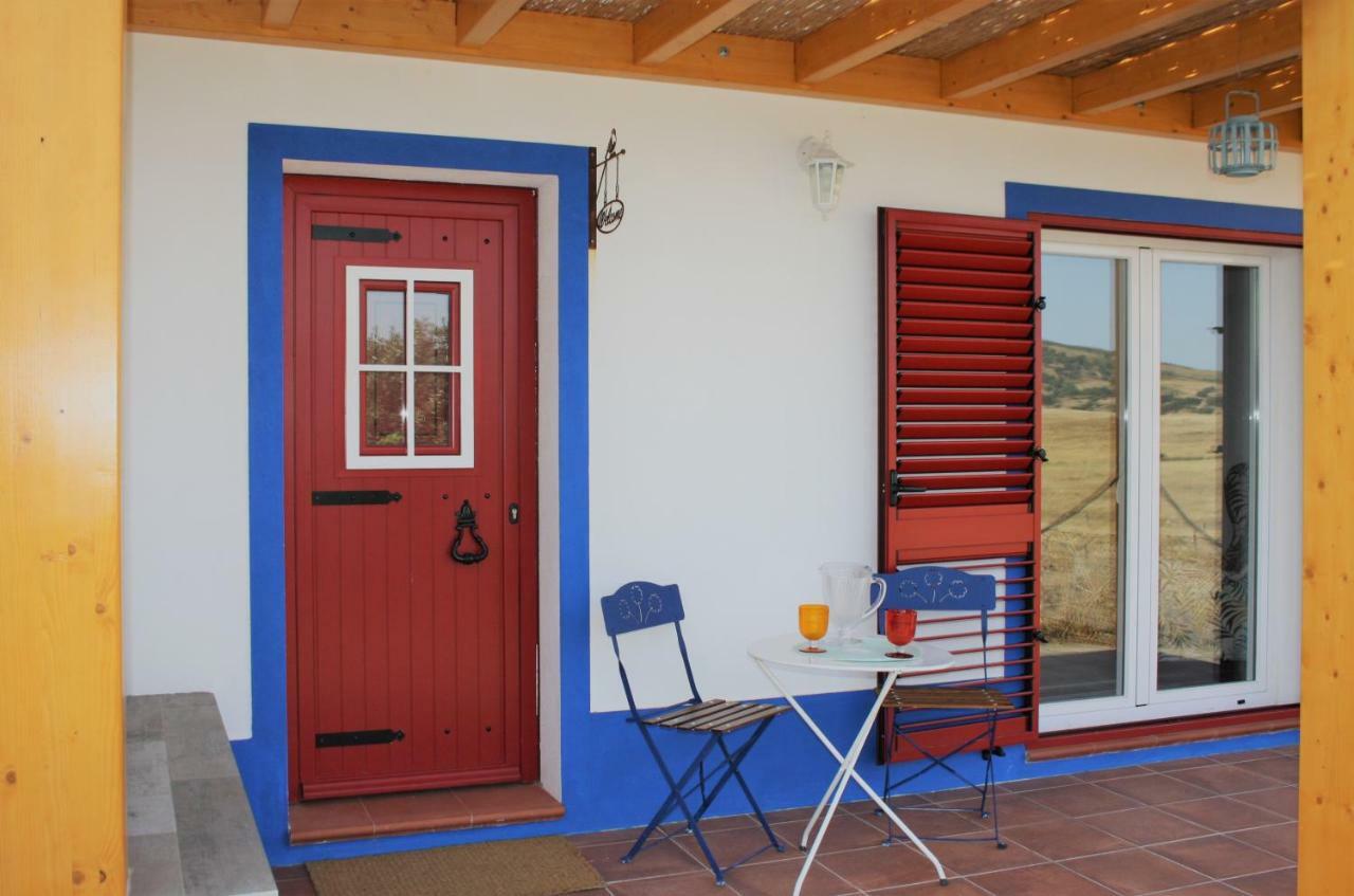 Casa Dos Corvos Villa แมร์โตลา ภายนอก รูปภาพ
